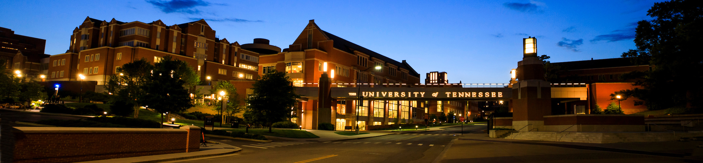 Pedestrian Walkway and the Student Union at night.